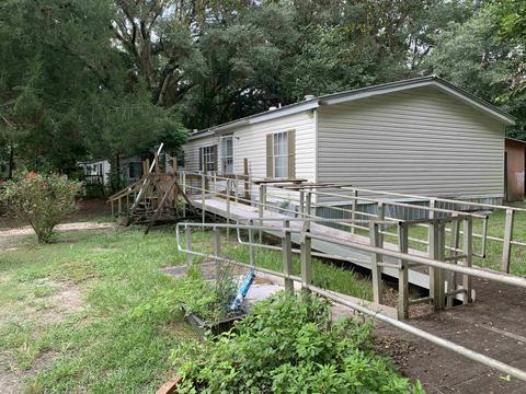 107 Tippett Dr, Perry, FL 32348 photo 2