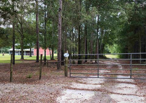 1484 SE Coolidge Trl, Lee, FL 32059 photo 9