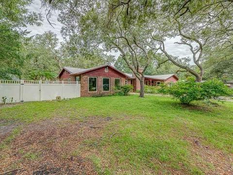 92 Alapaha Ave, Panacea, FL 32346 photo 2