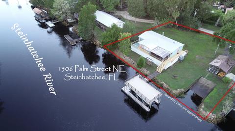 1306 NE Palm St, Steinhatchee, FL 32359 photo 2