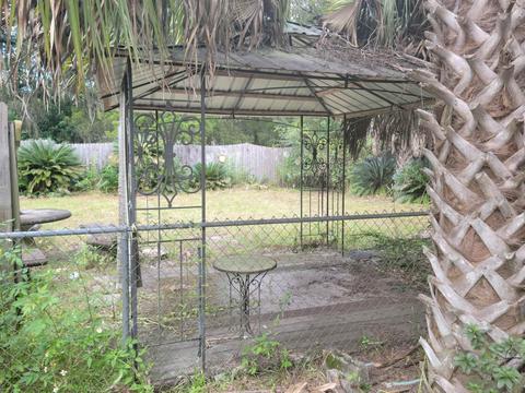 108 Susan St, Perry, FL 32348 photo 2