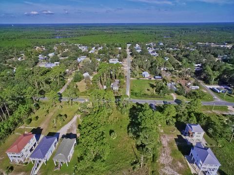 107 Carolina St, Lanark, FL 32323 photo 8