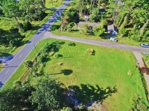 107 Carolina St, Lanark, FL 32323 photo 4