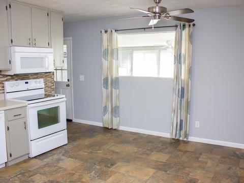 1119 E Julia St, Perry, FL 32347 photo 5