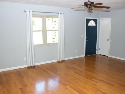 1119 E Julia St, Perry, FL 32347 photo 2
