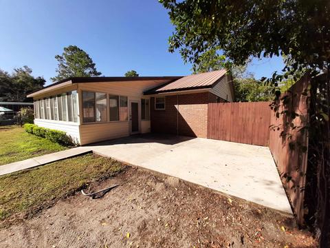 1119 E Julia St, Perry, FL 32347 photo 24