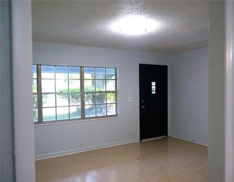 190 W Folsom St, Perry, FL 32348 photo 7