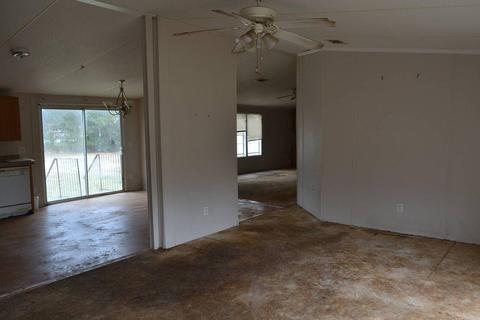 620 Deerwood Ave, Perry, FL 32348 photo 3