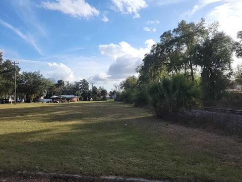 301 W Leon St, Perry, FL 32347 photo 2