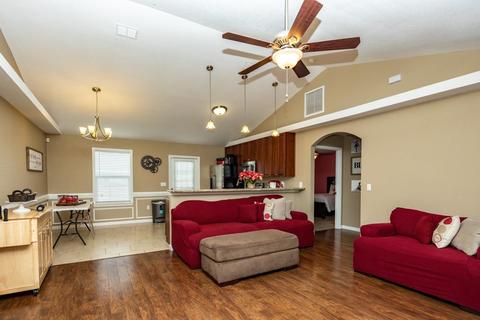 27 Pine Straw Dr, Midway, FL 32343 photo 3