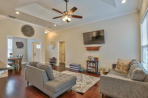 140 N Charles Willis Dr, Midway, FL 32343 photo 4