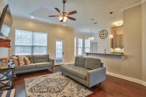 140 N Charles Willis Dr, Midway, FL 32343 photo 3