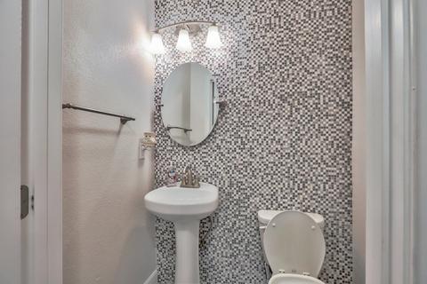 140 N Charles Willis Dr, Midway, FL 32343 photo 17