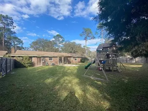 213 Pineland St, Perry, FL 32348 photo 3