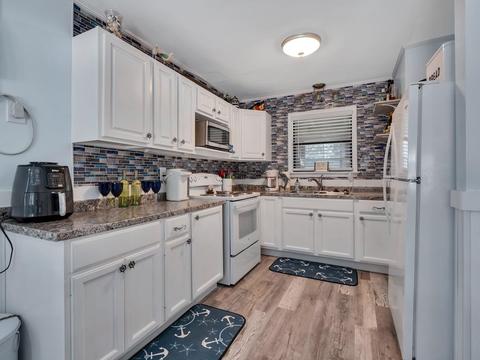 1714 NE King St, Steinhatchee, FL 32359 photo 17