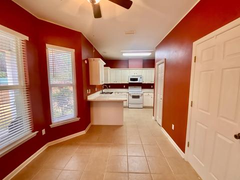 56 Sand Pine Dr, Midway, FL 32343 photo 5