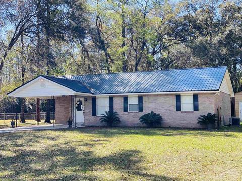 111 Woodgate Dr, Perry, FL 32347 photo 1