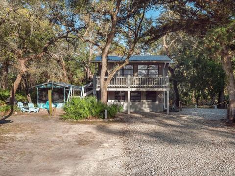 4 SE Sixth St, Steinhatchee, FL 32359 photo 2