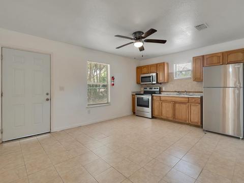 907 W Duval St, Perry, FL 32347 photo 14
