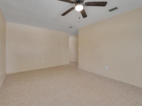 907 W Duval St, Perry, FL 32347 photo 17