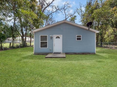 907 W Duval St, Perry, FL 32347 photo 1