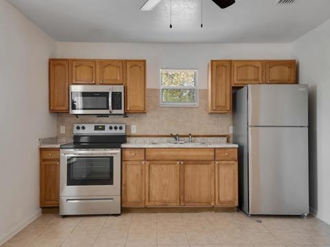 907 W Duval St, Perry, FL 32347 photo 13