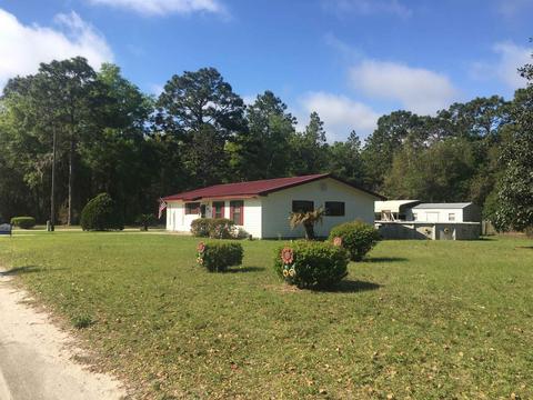 213 Susan St, Perry, FL 32348 photo 9