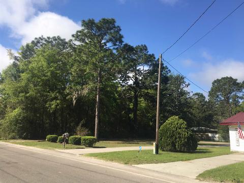 213 Susan St, Perry, FL 32348 photo 3
