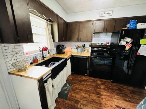 1206 N Allen St, Perry, FL 32347 photo 8