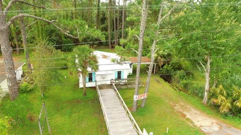 305 SE B Ave, Carrabelle, FL 32322 photo 2