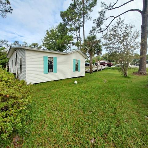 305 SE B Ave, Carrabelle, FL 32322 photo 5