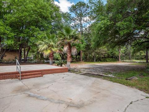 404 E Ash St, Perry, FL 32347 photo 4