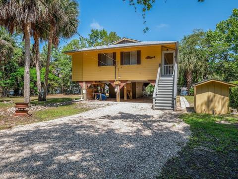 1136 SW 814th St, Steinhatchee, FL 32359 photo 4