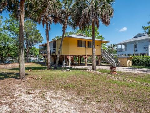 1136 SW 814th St, Steinhatchee, FL 32359 photo 3