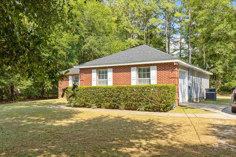 111 Sandpine Cir, Midway, FL 32343 photo 4