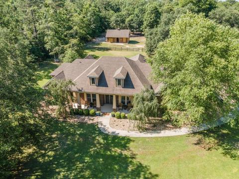 8462 Proctor Rd, Tallahassee, FL 32309