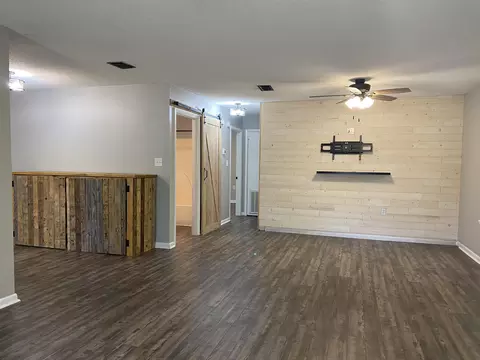 209 Judson Dr, Perry, FL 32348 photo 2