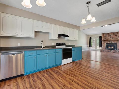 809 Westwood Dr, Perry, FL 32348 photo 9