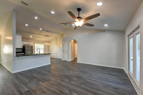 5 Loblolly Ln, Midway, FL 32343 photo 4