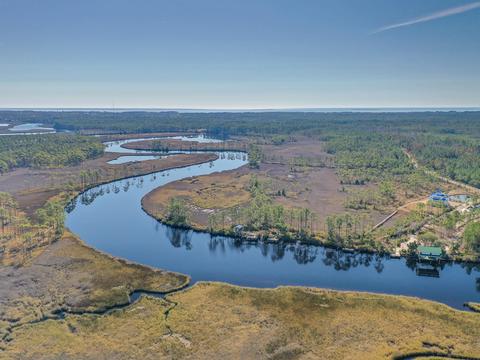 709 Mill Rd, Carrabelle, FL 32322 photo 3