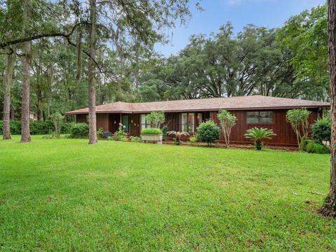 106 Elizabeth Ln, Perry, FL 32347 photo 2