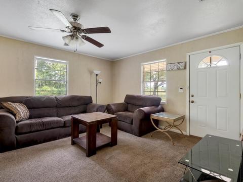 341 SE Benchmark Dr, Lee, FL 32059 photo 3