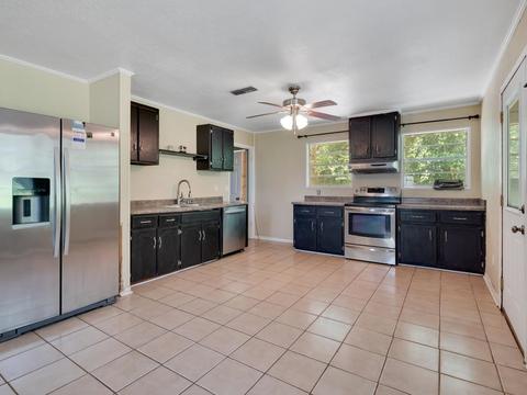 341 SE Benchmark Dr, Lee, FL 32059 photo 5