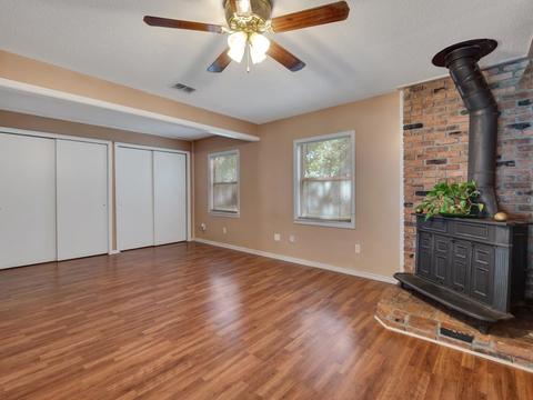 804 E Margurite St, Perry, FL 32347 photo 3