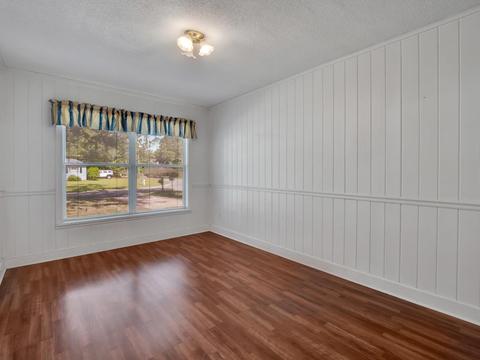 804 E Margurite St, Perry, FL 32347 photo 9