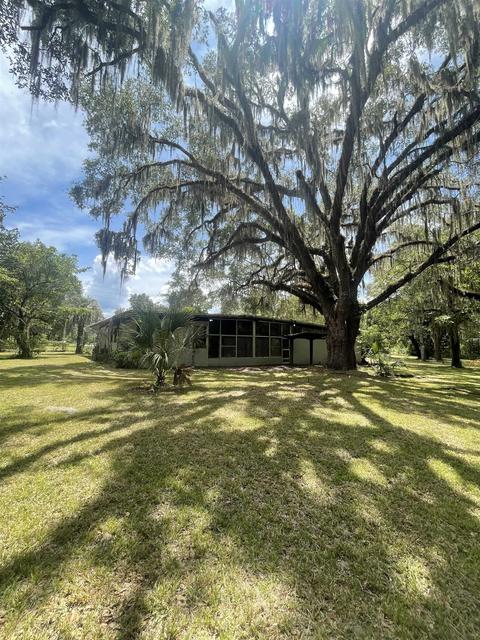 712 E Green St, Perry, FL 32347 photo 5