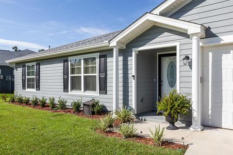 365 Rustling Pines Blvd, Midway, FL 32343 photo 2