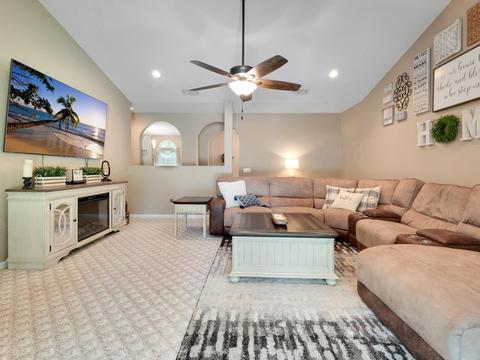 220 State St, Perry, FL 32348 photo 3
