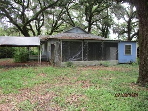 207 E Woods St, Perry, FL 32348 photo 2