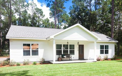 310 Judson Dr, Perry, FL 32348 photo 1